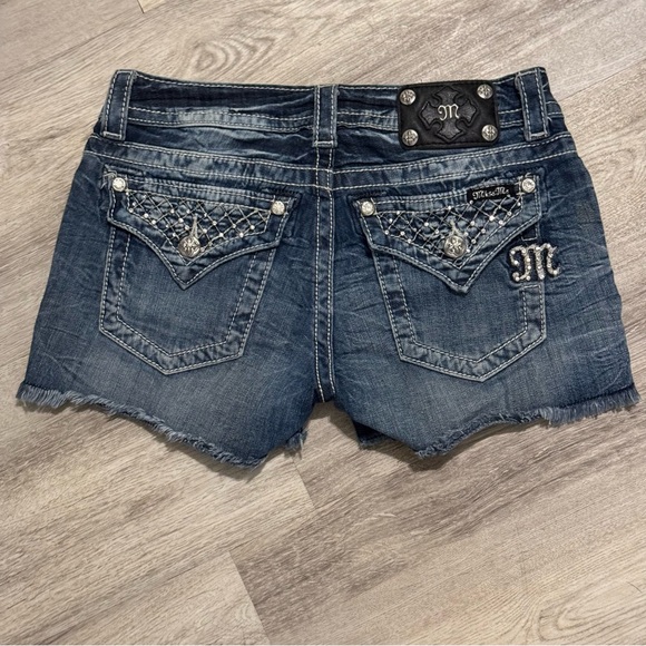 NEW MISS ME - Studded Bling Full Rhinestone Stretch Shorts Size 28 - NWOT - Picture 8 of 11